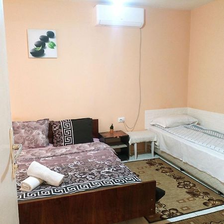Guest House Emiliya Ovchartsi  ภายนอก รูปภาพ