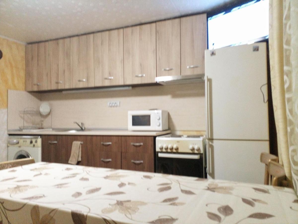 Guest House Emiliya Ovchartsi  ภายนอก รูปภาพ