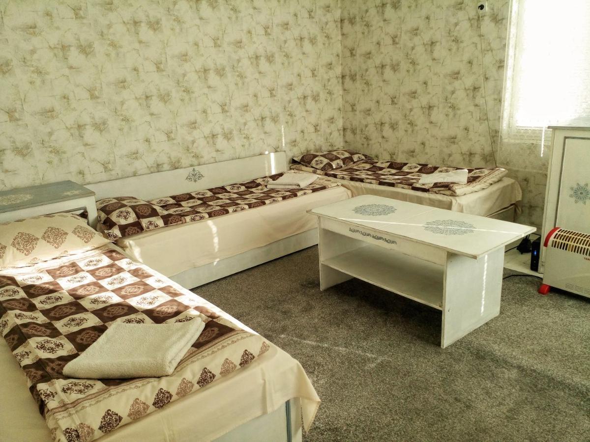 Guest House Emiliya Ovchartsi  ภายนอก รูปภาพ