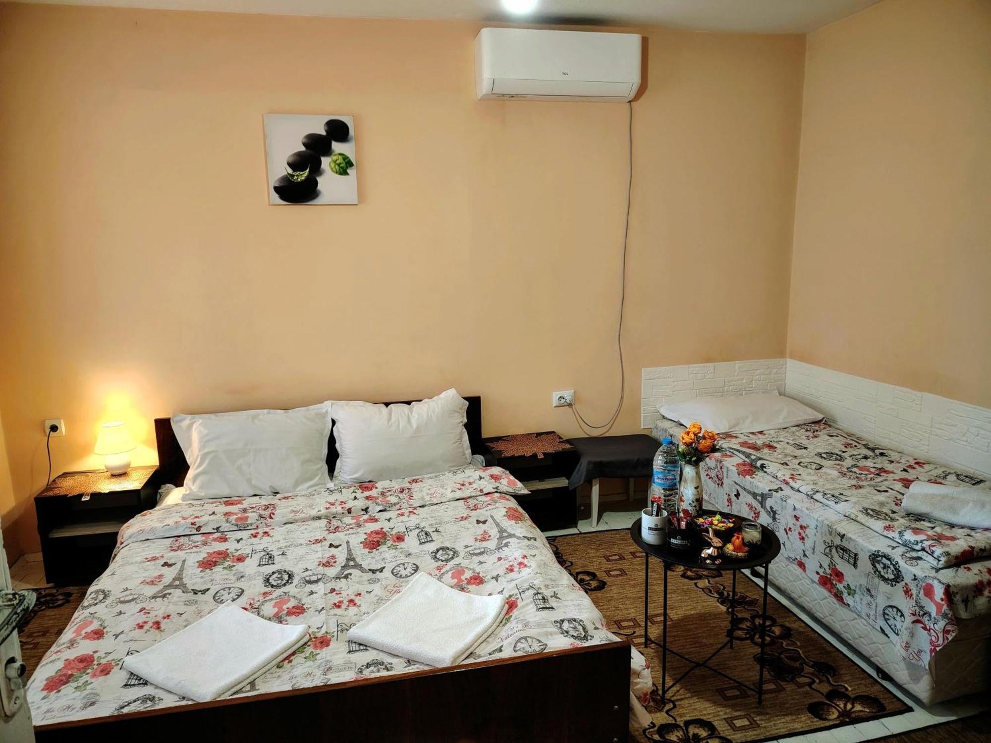 Guest House Emiliya Ovchartsi  ภายนอก รูปภาพ