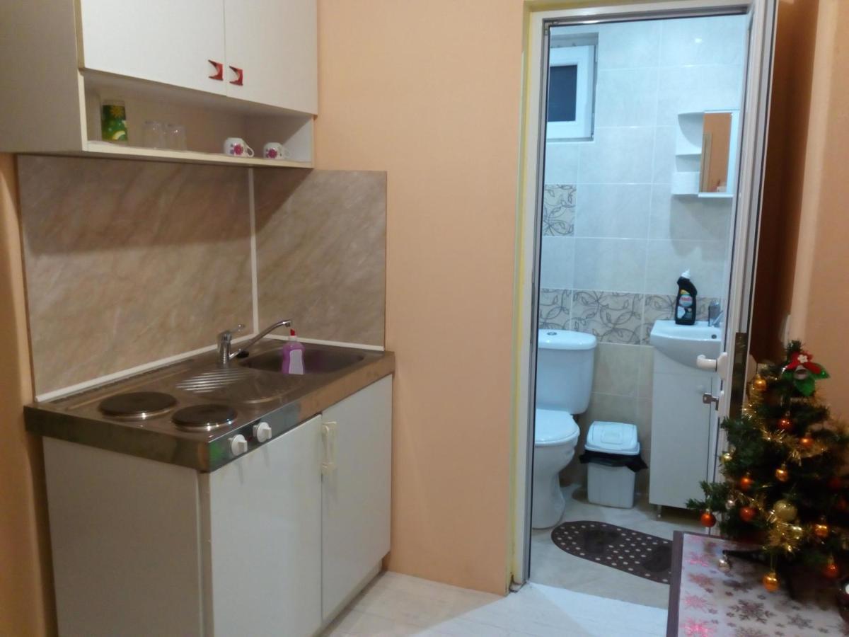 Guest House Emiliya Ovchartsi  ภายนอก รูปภาพ